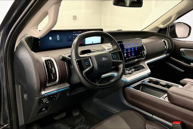 2025 Ford Expedition Platinum MAX