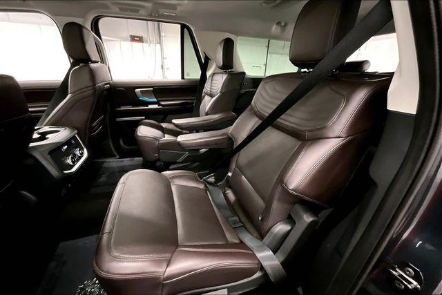 2025 Ford Expedition Platinum MAX