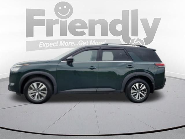 2022 Nissan Pathfinder SL 4WD