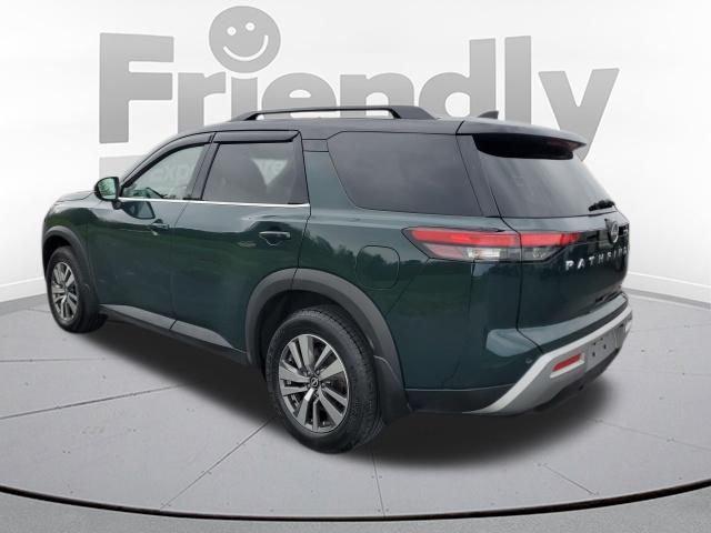 2022 Nissan Pathfinder SL 4WD