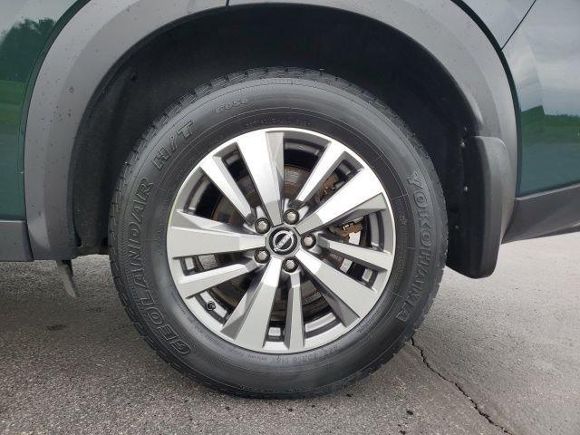 2022 Nissan Pathfinder SL 4WD
