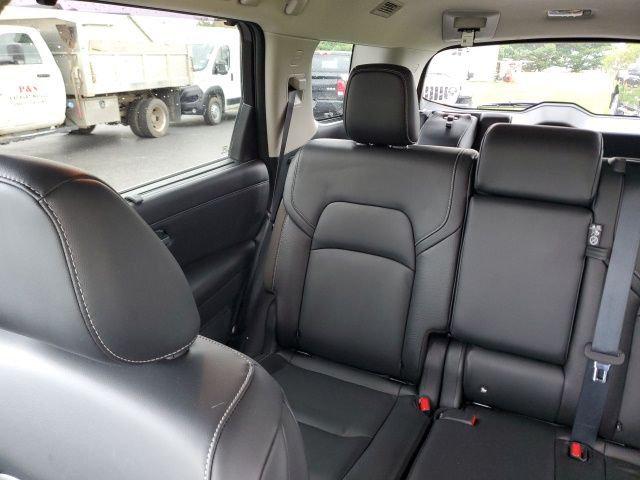 2022 Nissan Pathfinder SL 4WD