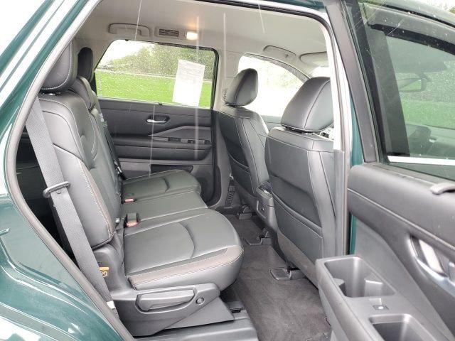 2022 Nissan Pathfinder SL 4WD
