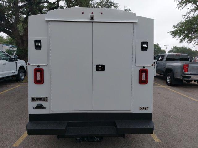 2026 Ford E-350 Cutaway Base