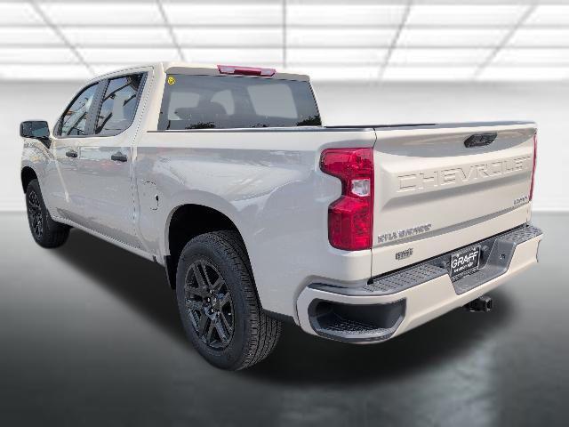 2026 Chevrolet Silverado 1500 2WD Crew Cab Short Bed Custom