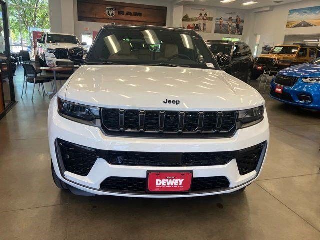 2026 Jeep Grand Cherokee GRAND CHEROKEE SUMMIT 4X4