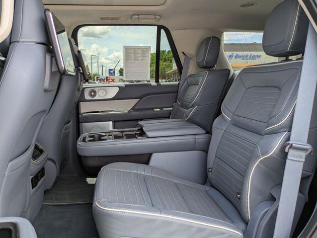 2023 Lincoln Navigator Black Label
