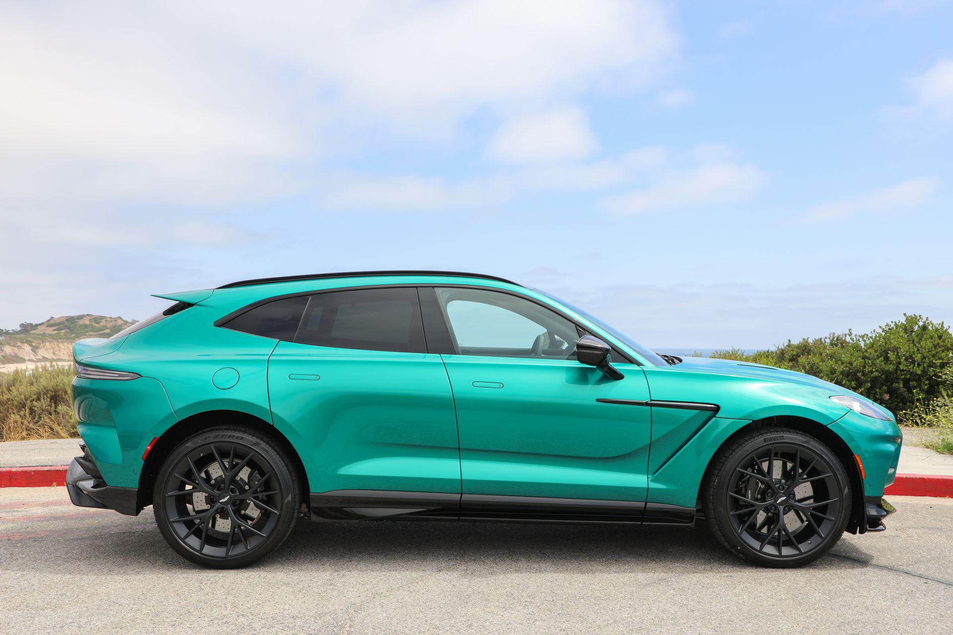 Aston Martin 2026 DBX 707
