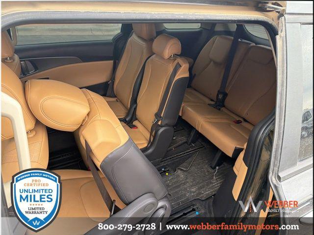 2023 Kia Carnival MPV LX Seat Package