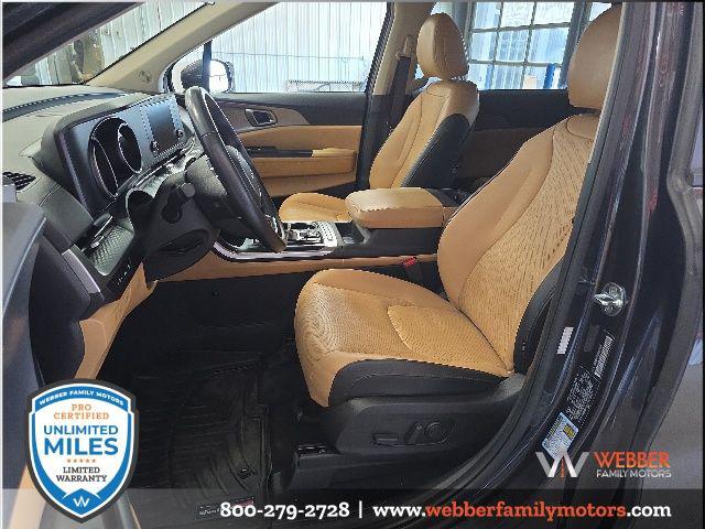 2023 Kia Carnival MPV LX Seat Package