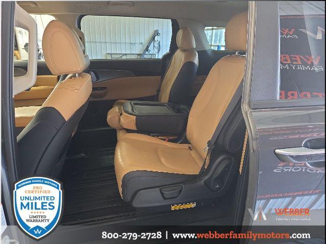 2023 Kia Carnival MPV LX Seat Package
