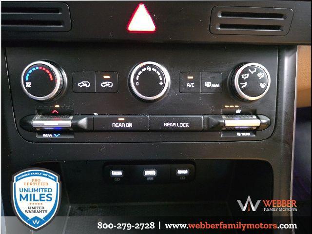 2023 Kia Carnival MPV LX Seat Package
