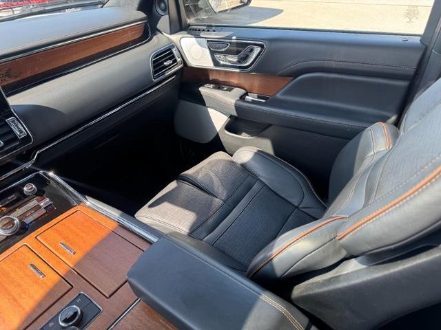 2022 Lincoln Navigator Black Label