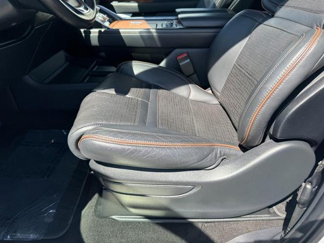 2022 Lincoln Navigator Black Label