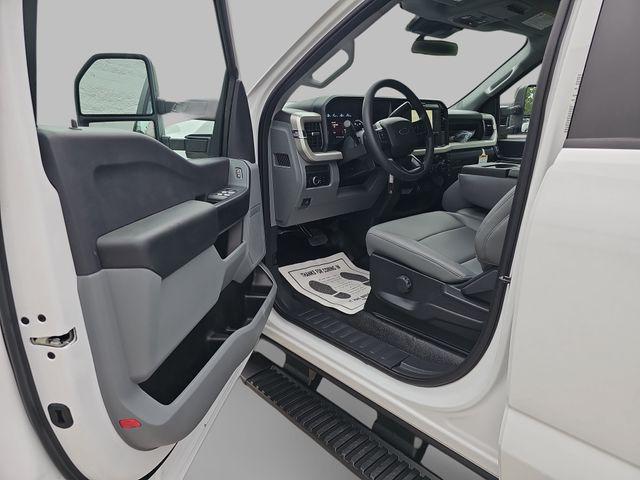 2026 Ford F-350 9 SERVICE BODY
