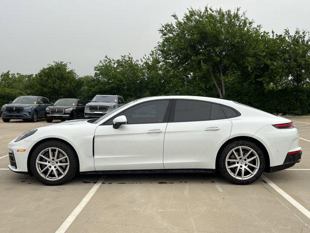 2024 Porsche Panamera 4