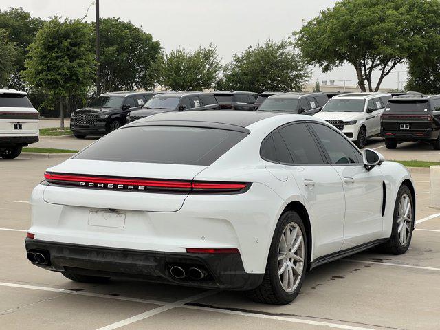 2024 Porsche Panamera 4