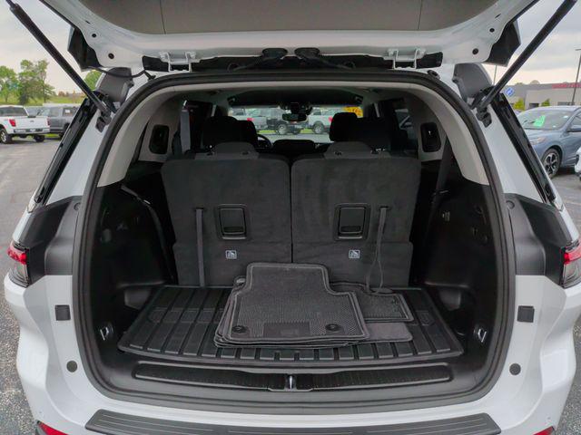 2024 Jeep Grand Cherokee L Laredo 4x4