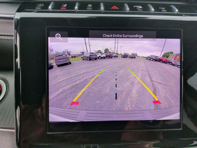 2024 Jeep Grand Cherokee L Laredo 4x4