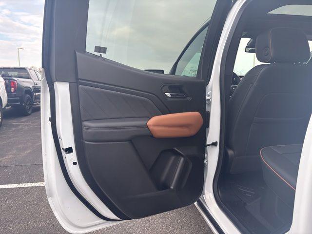 2026 GMC Canyon AT4, 4WD