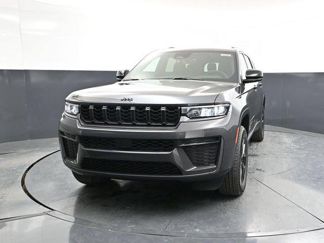 2026 Jeep Grand Cherokee L GRAND CHEROKEE L LAREDO ALTITUDE 4X4