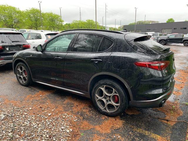 2023 Alfa Romeo Stelvio Ti AWD 2023 Alfa Romeo Stelvio Ti AWD