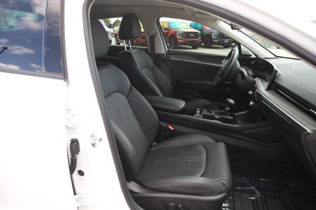 2025 Kia K5 EX