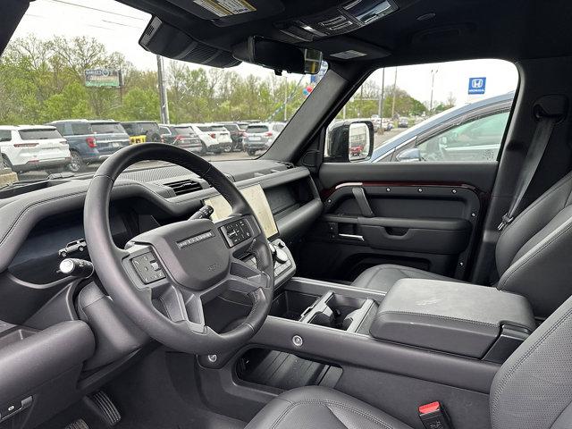 2026 Land Rover Defender X-Dynamic SE