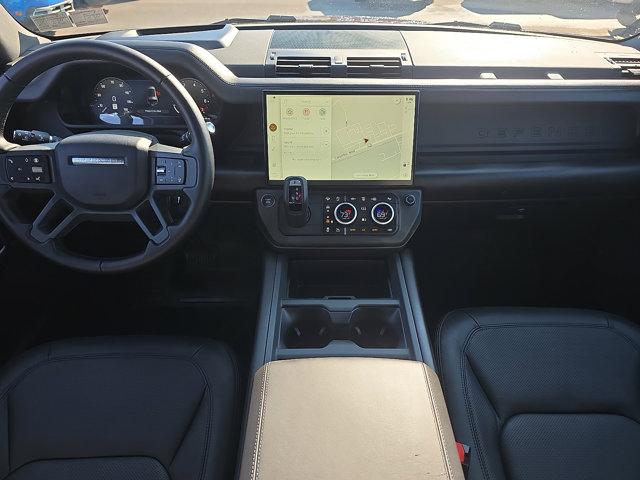 2026 Land Rover Defender X-Dynamic SE