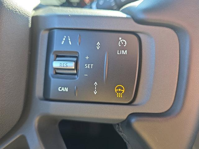 2026 Land Rover Defender X-Dynamic SE