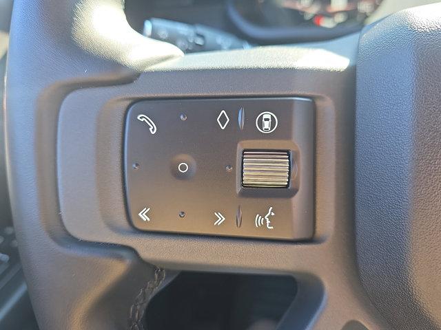 2026 Land Rover Defender X-Dynamic SE