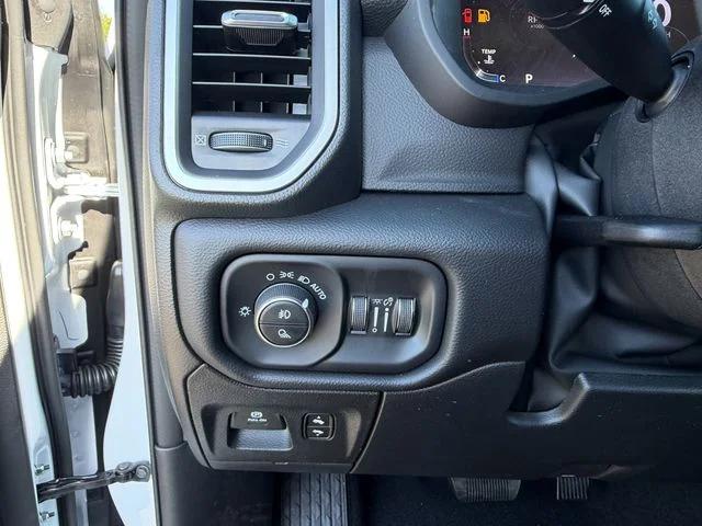 2026 Ram 1500 Big Horn Crew Cab 4x4 64 Box