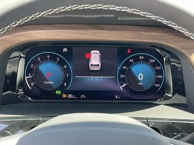 2026 Volkswagen Atlas SE with Technology