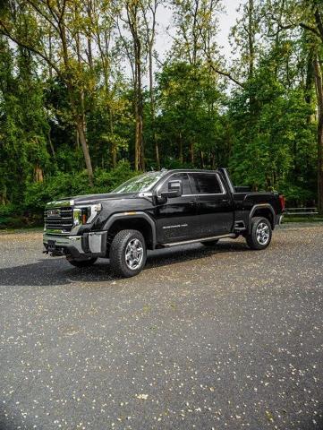 2025 GMC Sierra 2500HD 4WD Crew Cab Standard Bed SLE