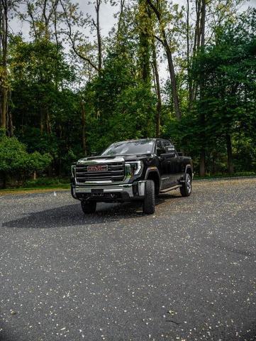 2025 GMC Sierra 2500HD 4WD Crew Cab Standard Bed SLE