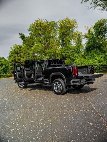 2025 GMC Sierra 2500HD 4WD Crew Cab Standard Bed SLE