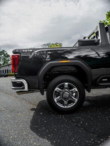 2025 GMC Sierra 2500HD 4WD Crew Cab Standard Bed SLE