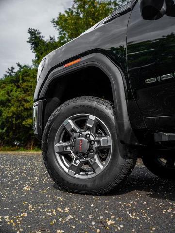 2025 GMC Sierra 2500HD 4WD Crew Cab Standard Bed SLE