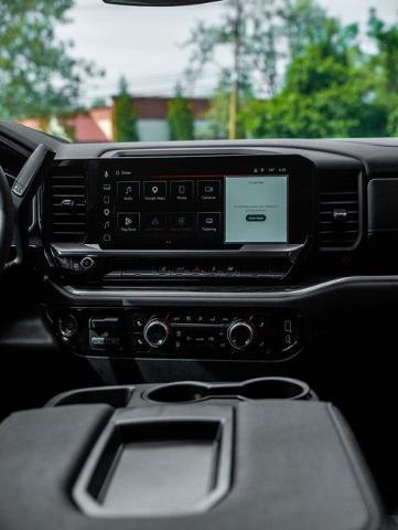 2025 GMC Sierra 2500HD 4WD Crew Cab Standard Bed SLE