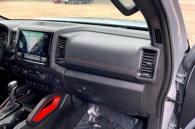 2024 Nissan Frontier Crew Cab PRO-4X 4x4