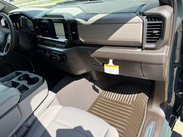2026 Chevrolet Silverado 2500HD Crew Cab, Standard Bed, LT, 4WD