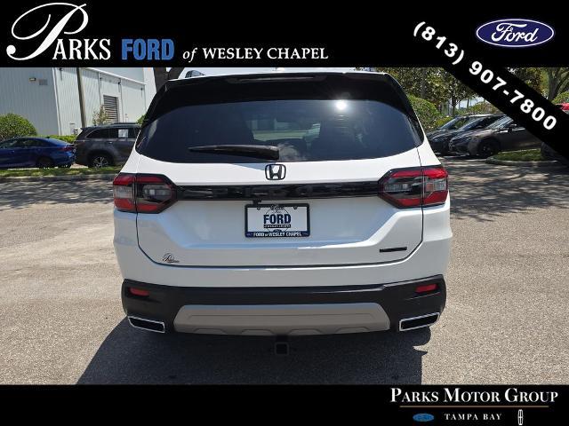 2023 Honda Pilot 2WD Touring