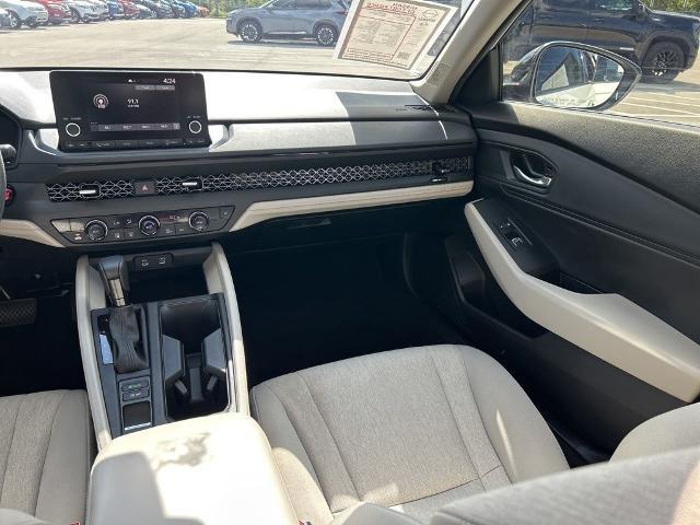 2025 Honda Accord Sedan SE