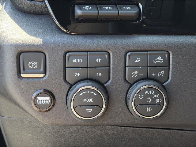 2026 Chevrolet Silverado 1500 4WD Crew Cab Short Bed ZR2