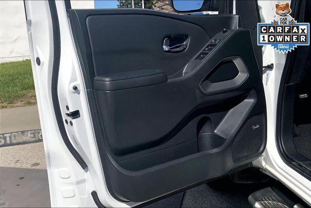 2024 Nissan Frontier Crew Cab SL 4x4