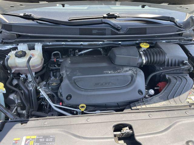 2022 Chrysler Voyager LX
