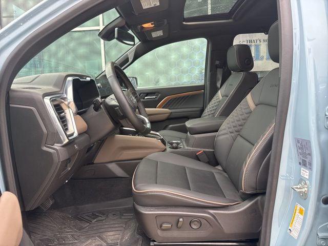 2025 GMC Canyon 4WD Denali
