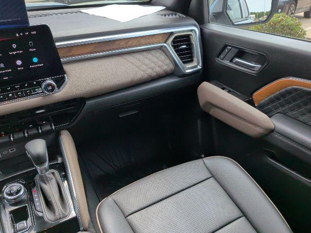 2025 GMC Canyon 4WD Denali