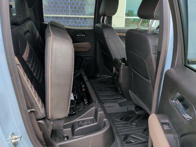 2025 GMC Canyon 4WD Denali