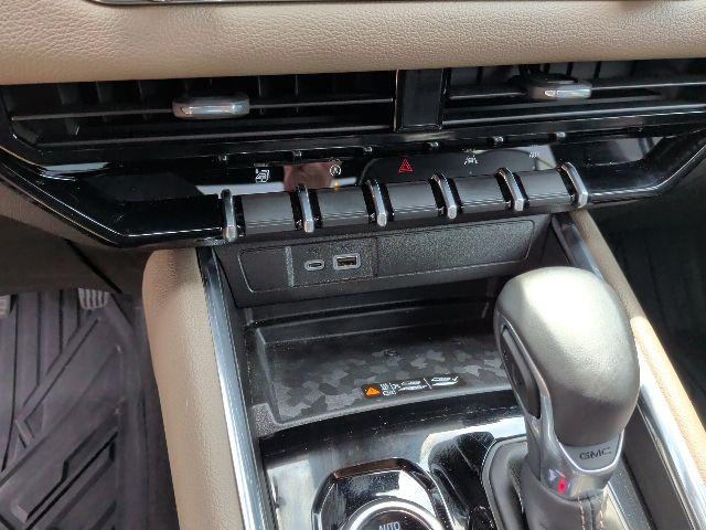 2025 GMC Canyon 4WD Denali